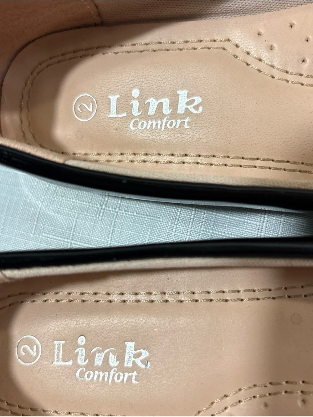 Link Black Patent Ballet Flats — Glossy Girls size 3 Slip-Ons